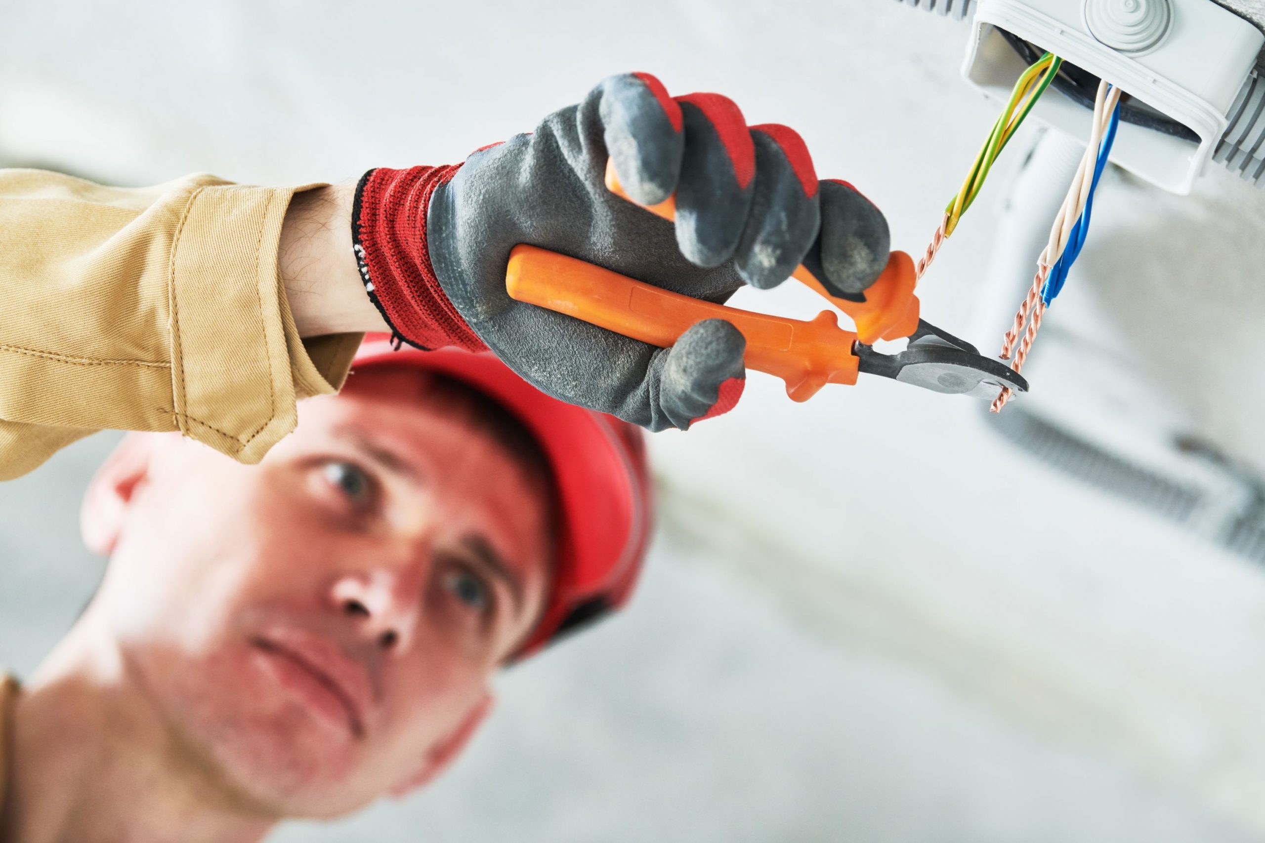 prix electricien laval services